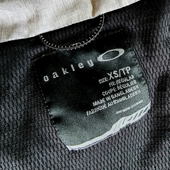 OAKLEY Green Camo Snowboard Jacket XS (EUC) - Picture 10 of 14